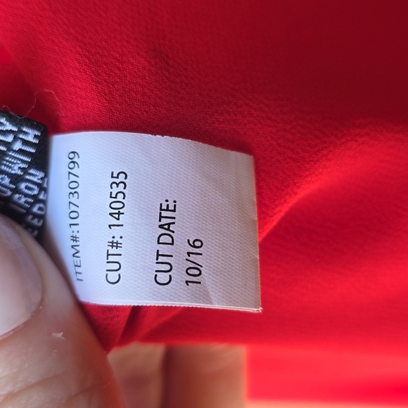 Torrid Strappy Front Double Layered Chiffon Cami red 2x - Picture 8 of 9